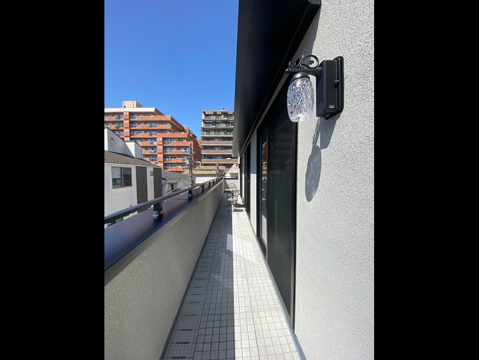 Casablanca Yotsuya balcony