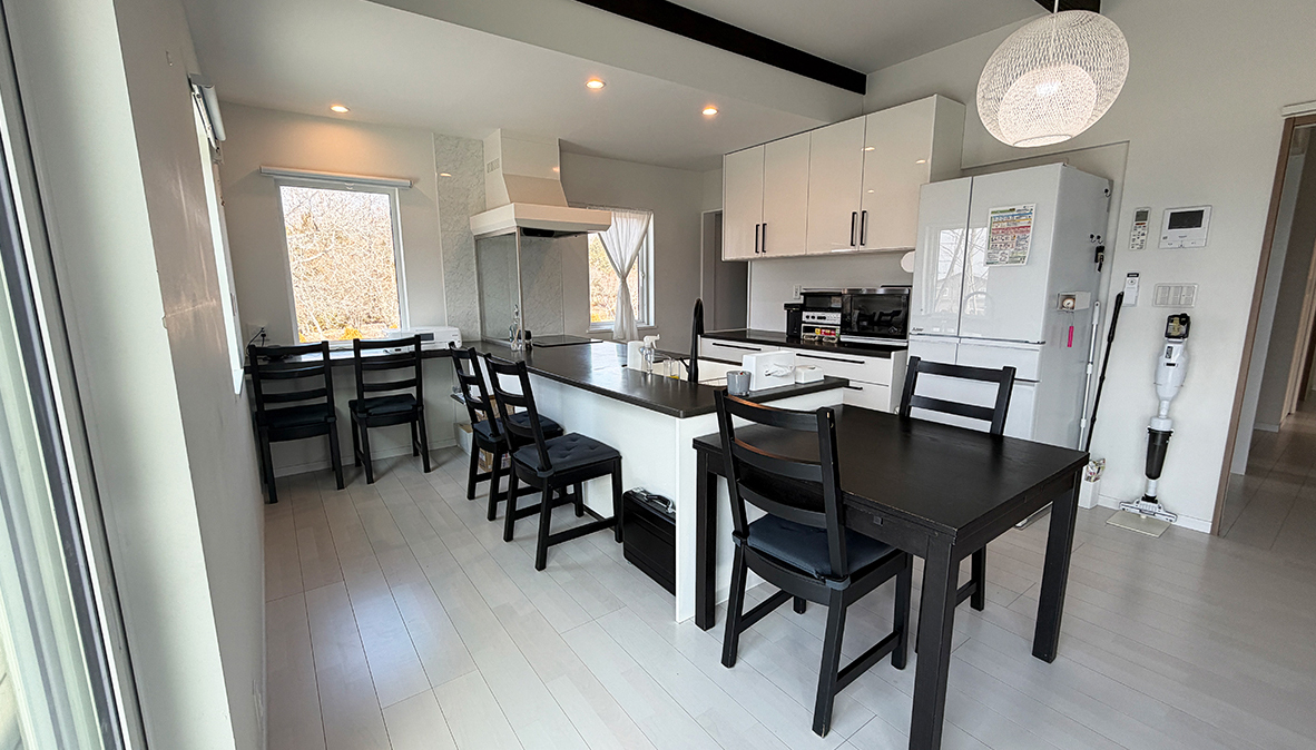 Miyota house kitchen