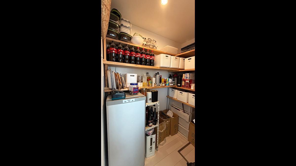 Miyota house kitchen pantry